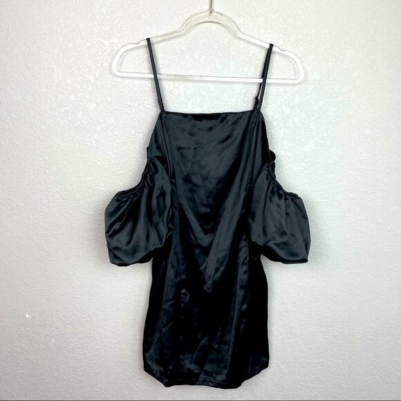 BNWT! NASTY GAL Cold Shoulder Mini Dress Size 4 - Picture 1 of 9